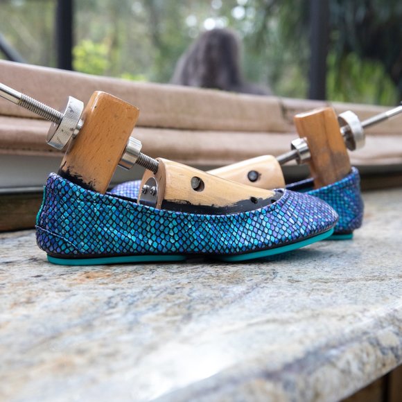 New Hand-Painted Color-shifting Tieks - Picture 8 of 12